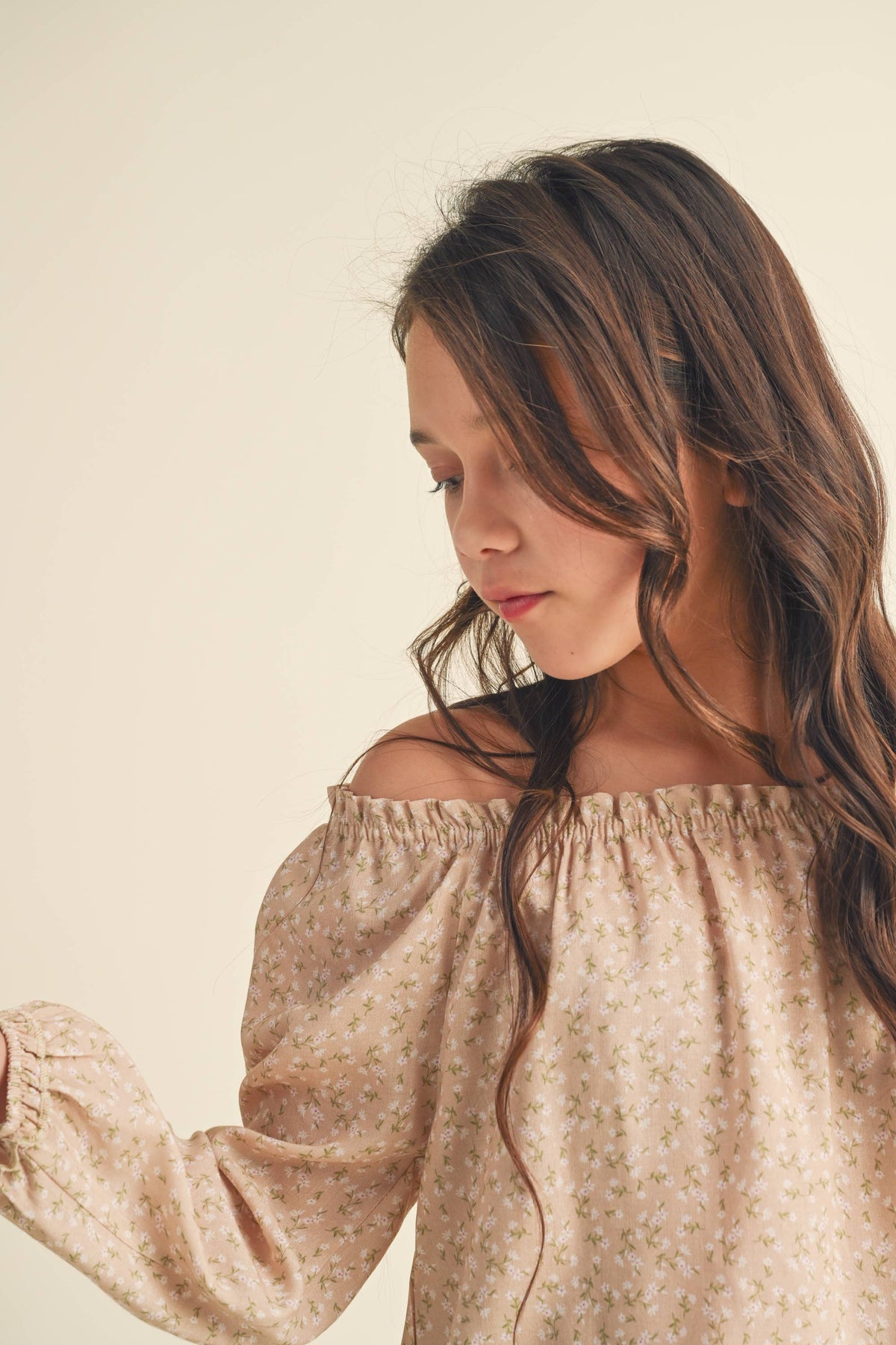 Raglan Ruffle Neck Top