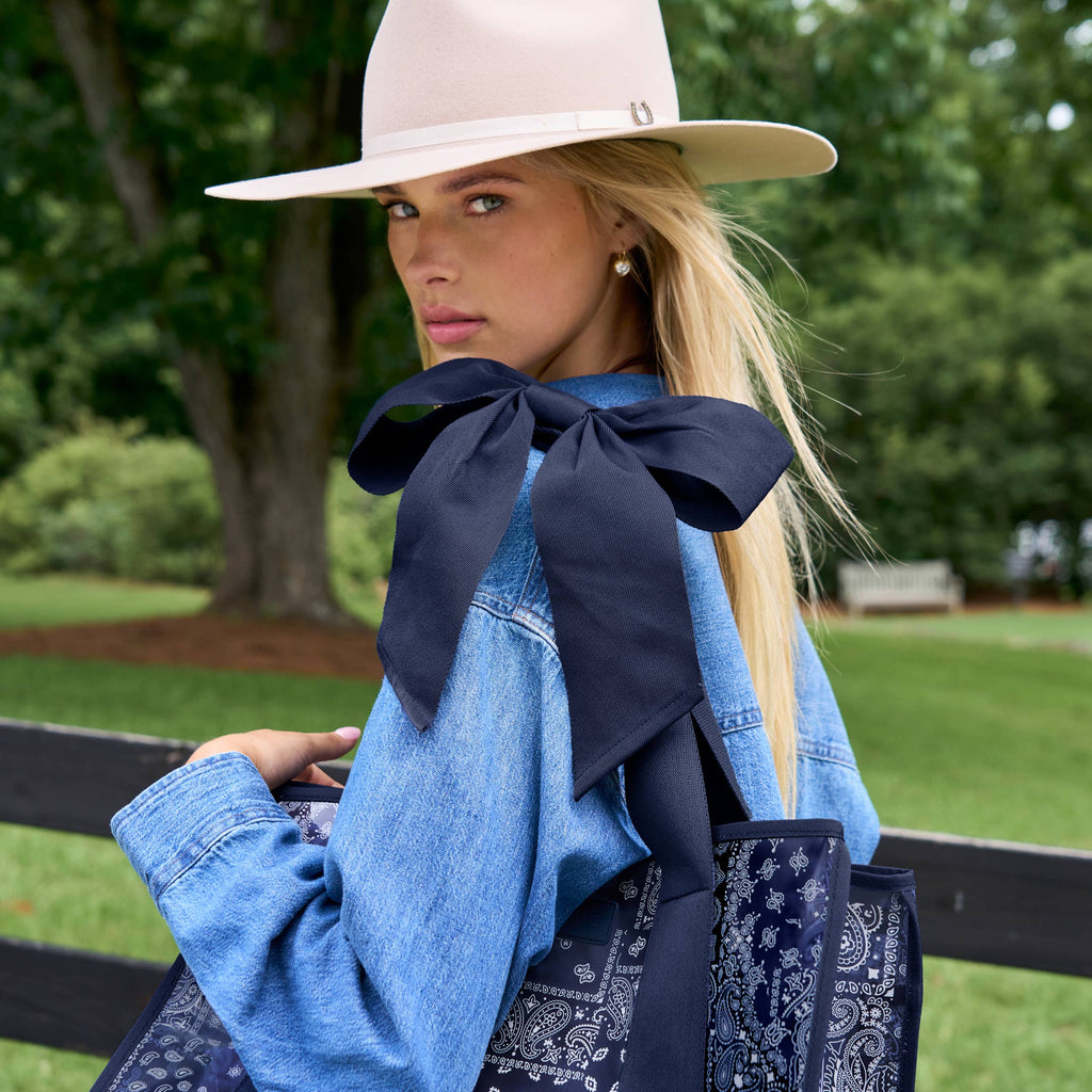 Case-Mate Bow Jelly Tote- Navy Bandana